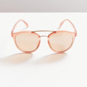 Urban Outfitters Shiloh Brow Bar Round Sunglasses